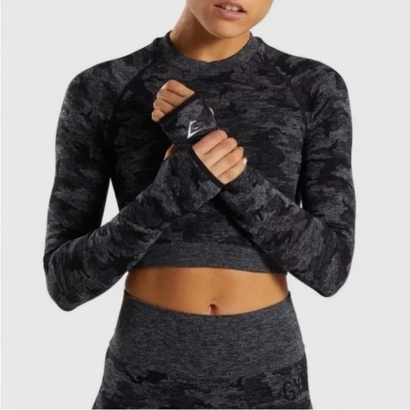 SOLD Gymshark Adapt Camo Seamless Long
Sleeve Keyhole Back Crop Top - Picture 2 of 5